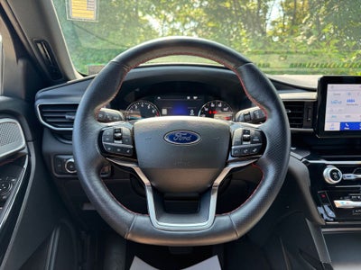 2022 Ford Explorer ST-Line
