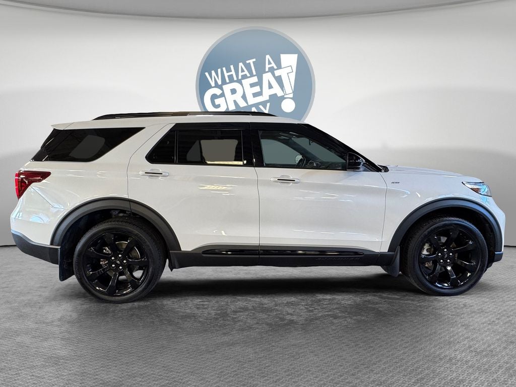 2022 Ford Explorer ST-Line