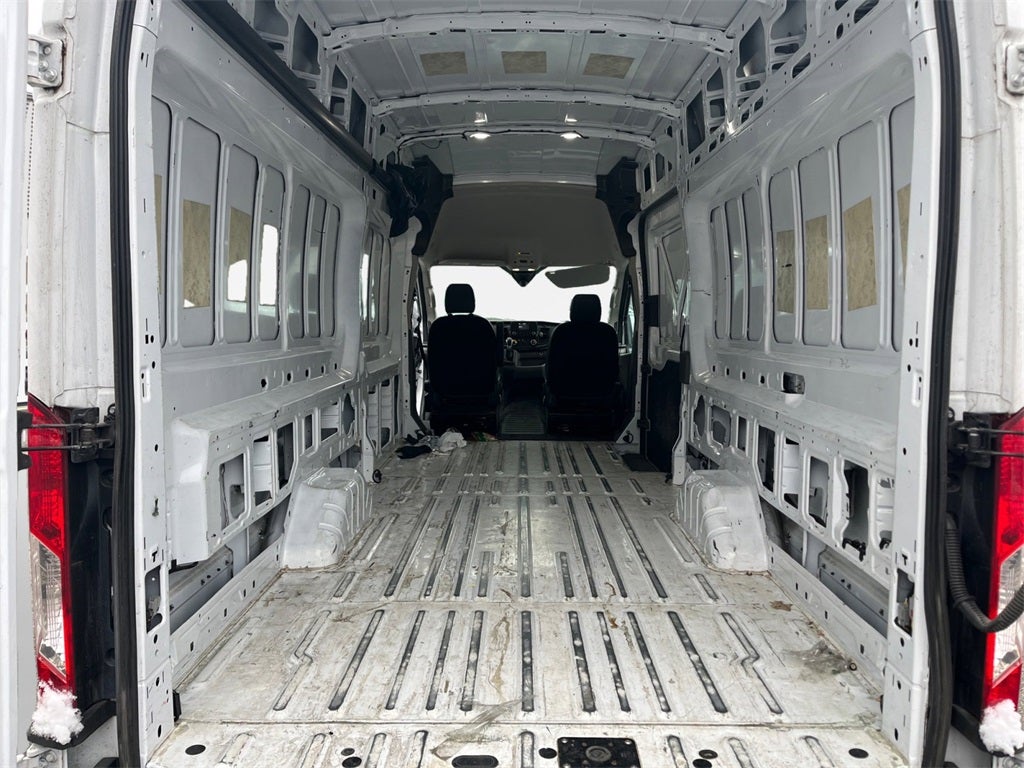 2022 Ford Transit-250 Base