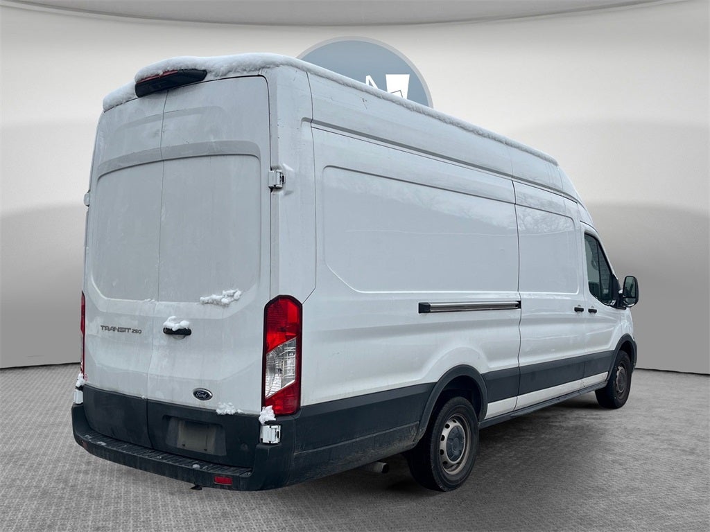 2022 Ford Transit-250 Base