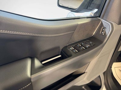 2024 Ford F-150 XLT 5.0 V8