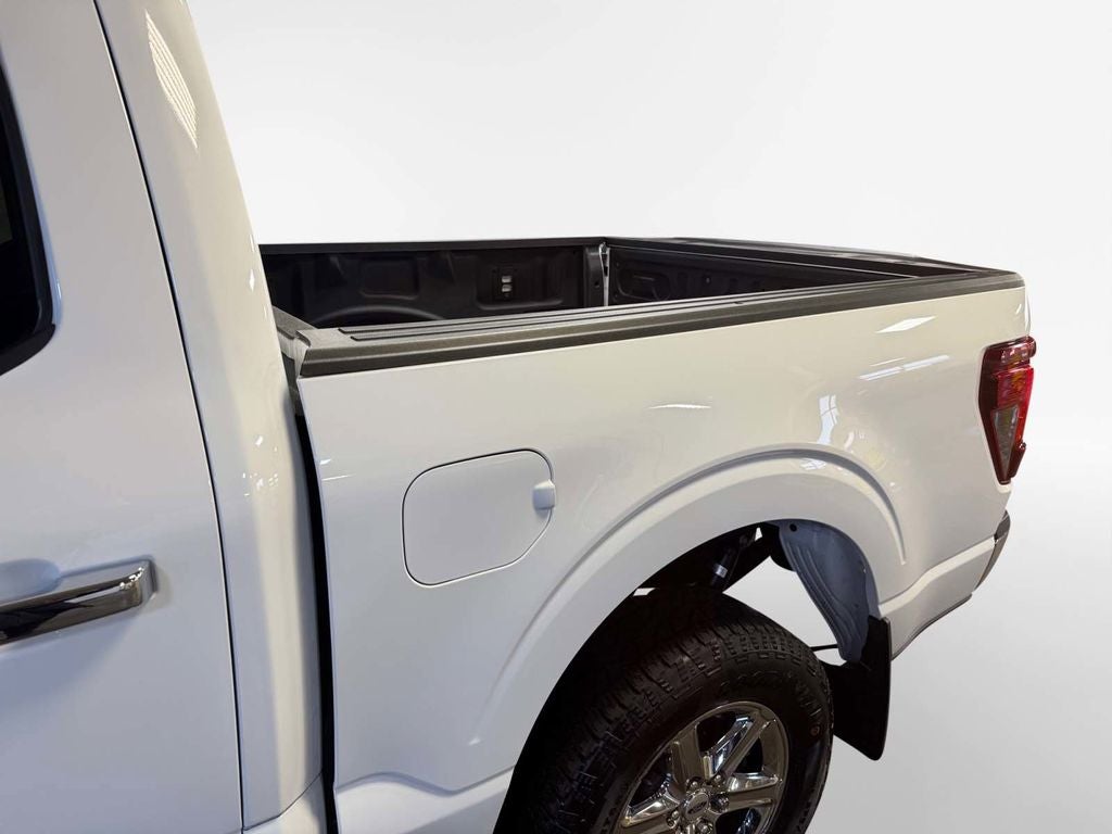 2024 Ford F-150 XLT 5.0 V8