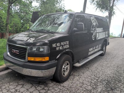 2020 GMC Savana 2500 Work Van / 6.0L V8 / 135" WB