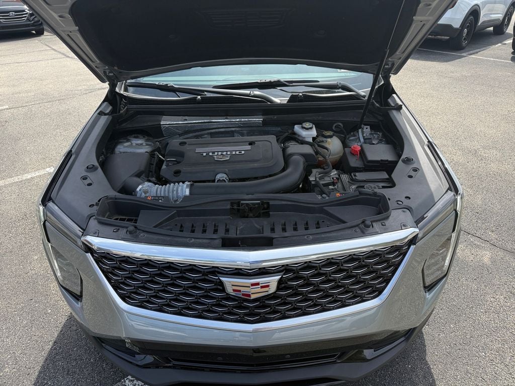 2024 Cadillac XT4 Premium Luxury