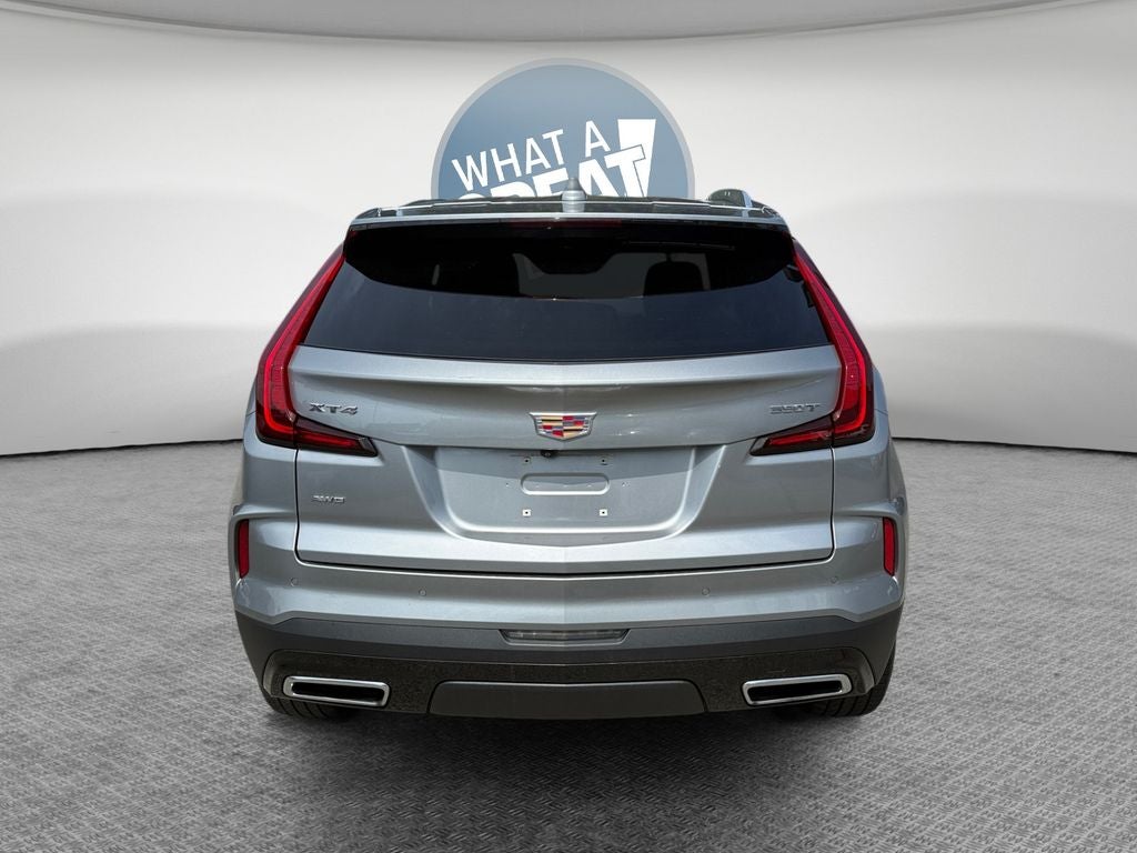 2024 Cadillac XT4 Premium Luxury