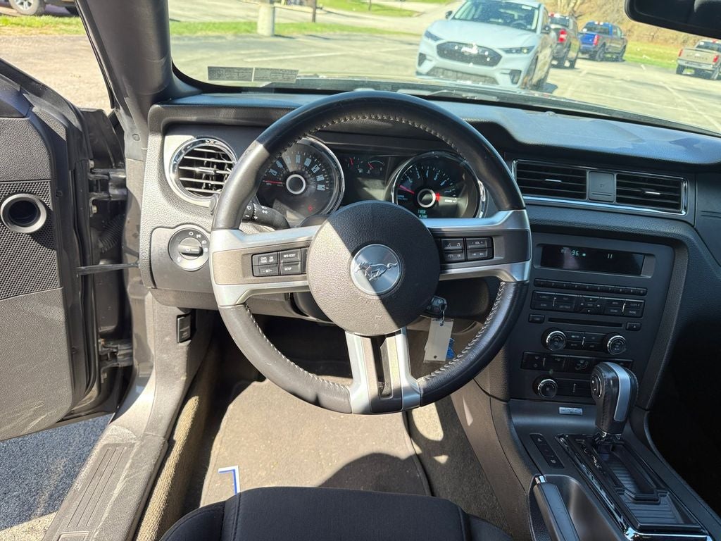 2014 Ford Mustang V6