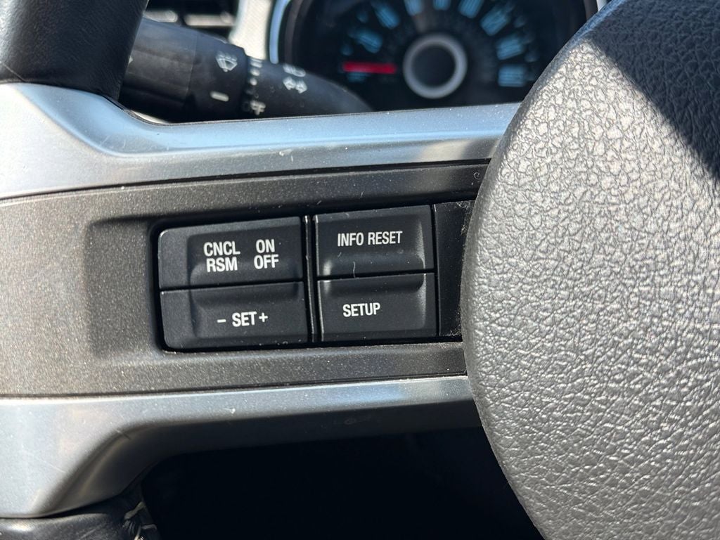 2014 Ford Mustang V6