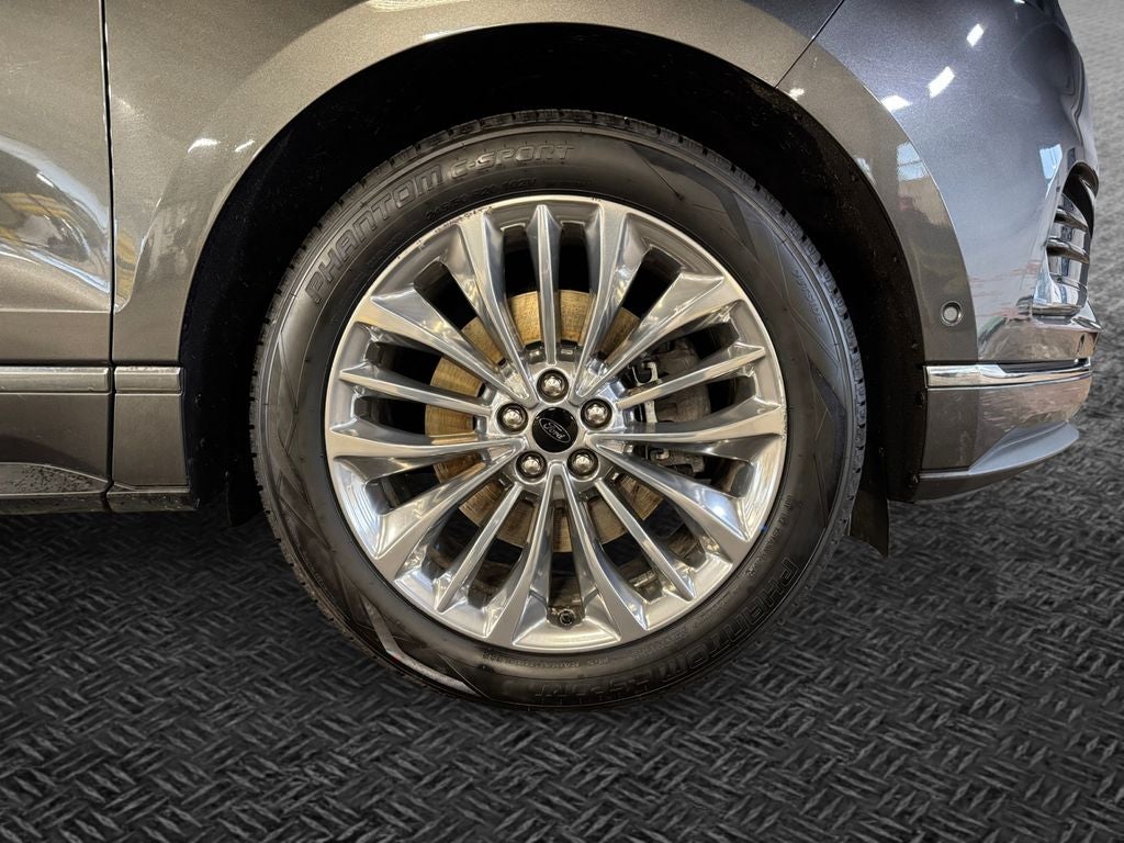 2020 Ford Edge Titanium
