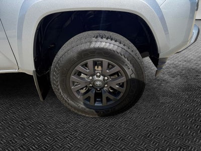2022 Toyota Tacoma SR5