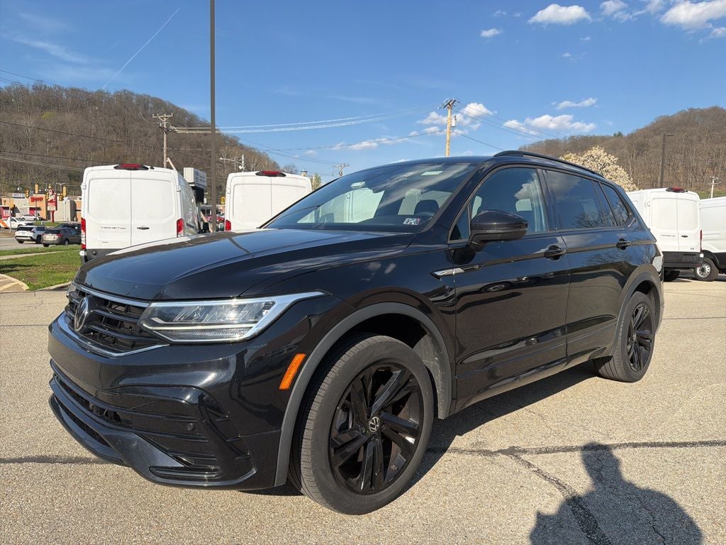 2024 Volkswagen Tiguan 2.0T SE R-Line Black