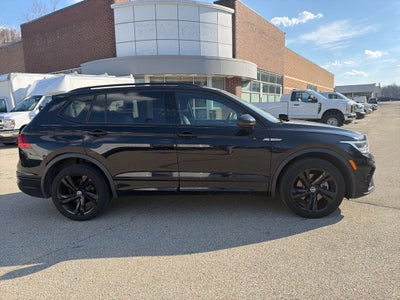 2024 Volkswagen Tiguan 2.0T SE R-Line Black