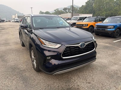 2021 Toyota Highlander Hybrid Platinum
