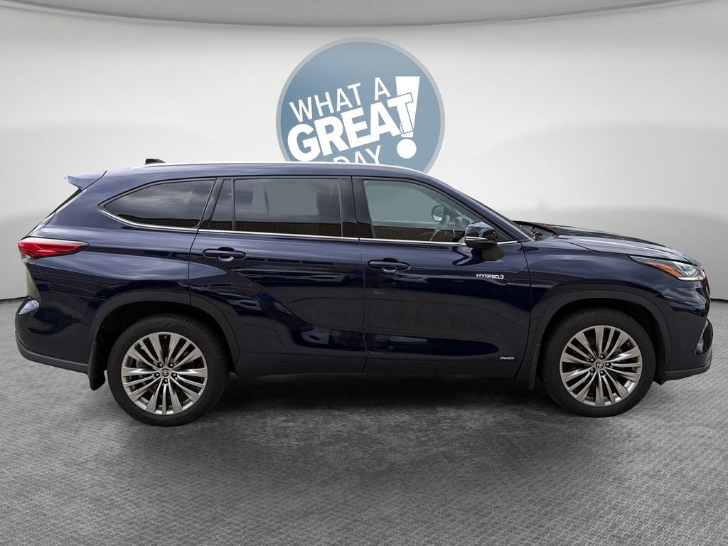 2021 Toyota Highlander Hybrid Platinum