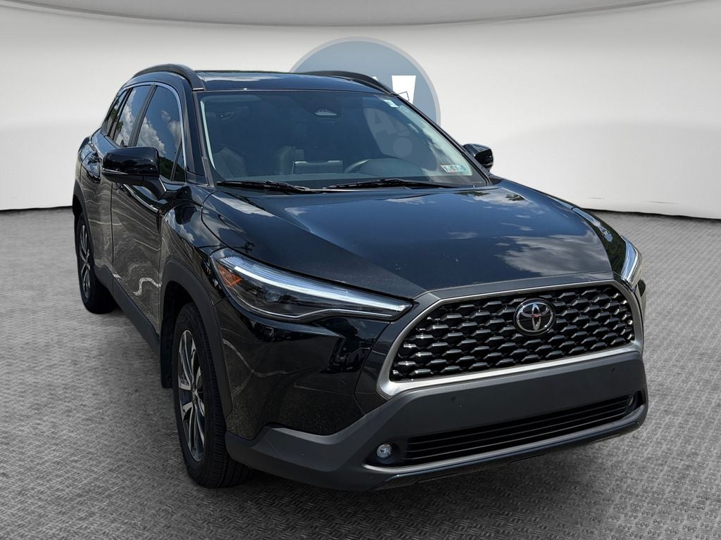 2025 Toyota Corolla Cross XLE