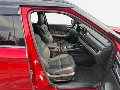 2025 Mitsubishi Outlander PHEV SEL Black Edition