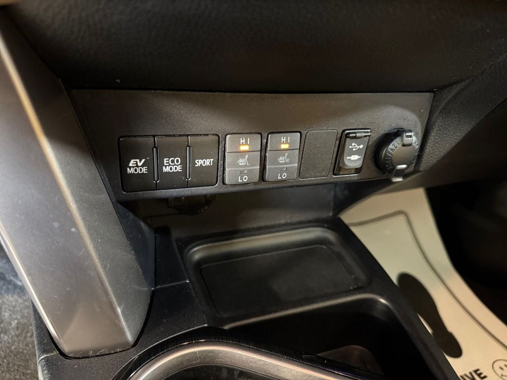 2017 Toyota RAV4 Hybrid Limited