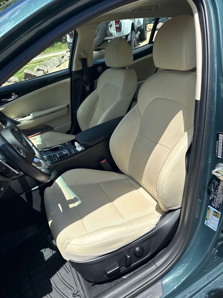 2023 Kia Stinger GT-Line