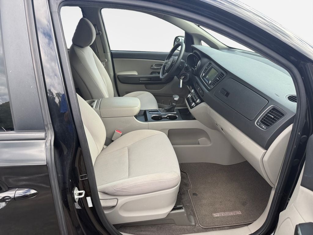 2019 Kia Sedona LX