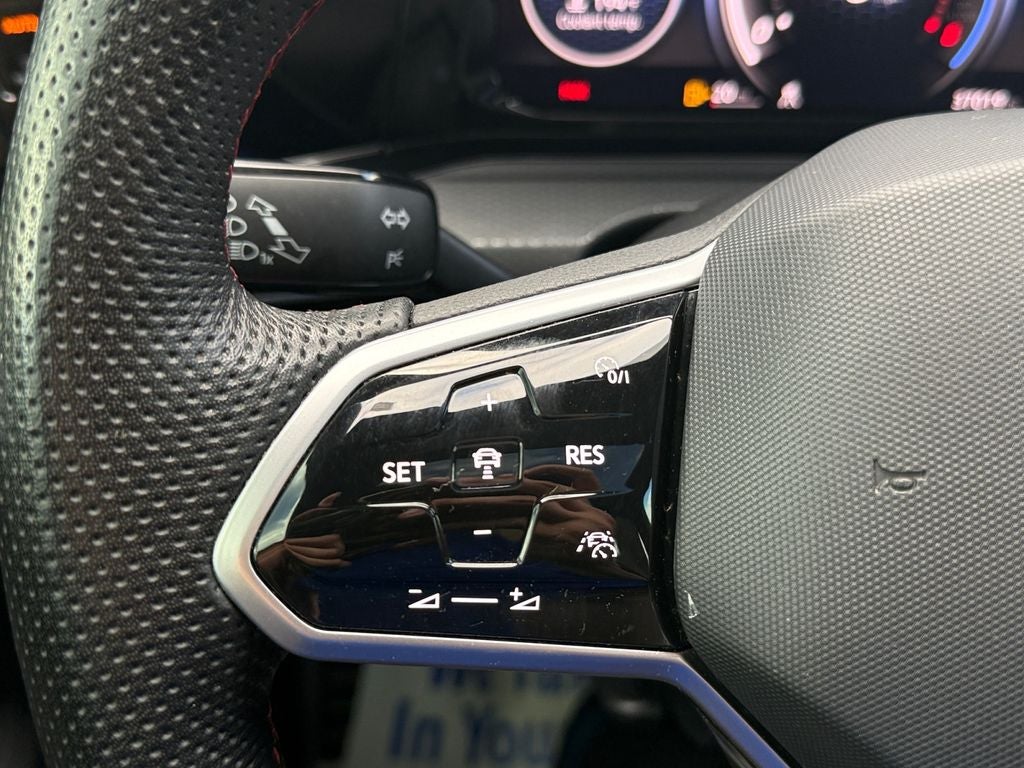 2024 Volkswagen Golf GTI Autobahn