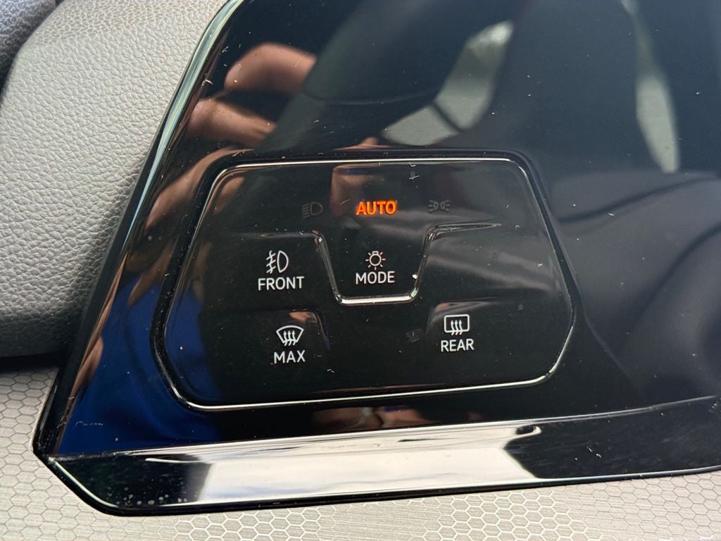 2024 Volkswagen Golf GTI Autobahn