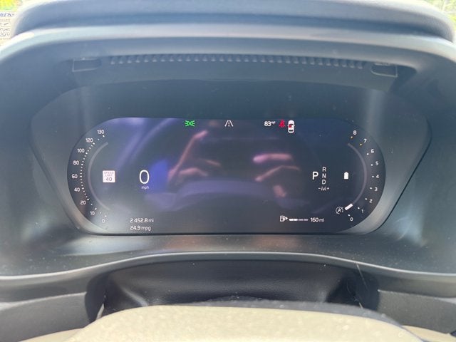 2023 Volvo XC40 B5 Plus Dark Theme