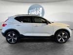 2023 Volvo XC40 B5 Plus Dark Theme