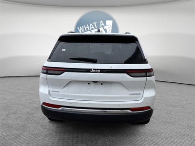 2025 Jeep Grand Cherokee Laredo