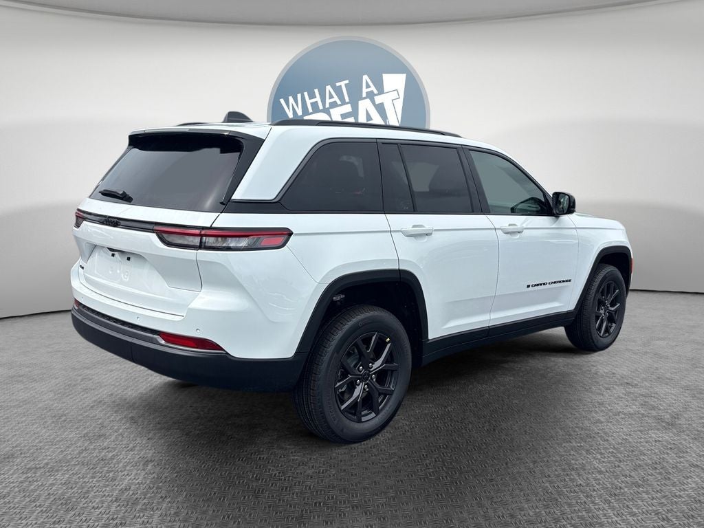 2027 Jeep Grand Cherokee Altitude