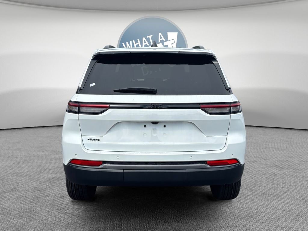 2027 Jeep Grand Cherokee Altitude
