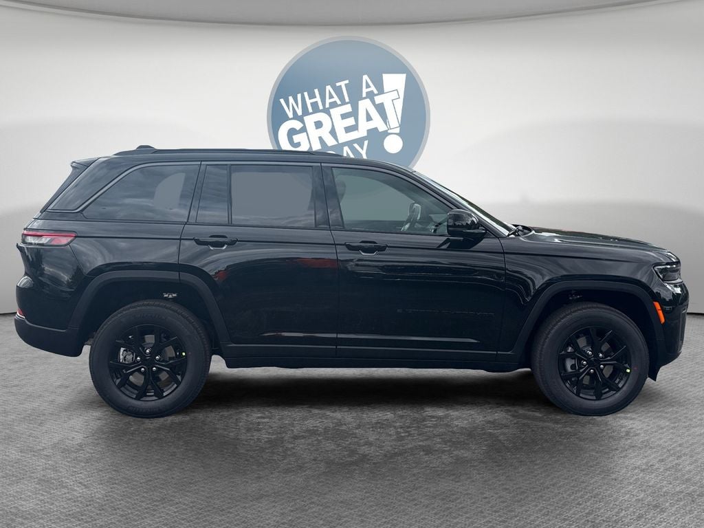 2026 Jeep Grand Cherokee Altitude