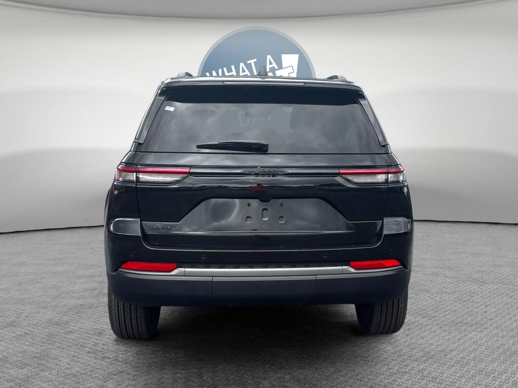 2026 Jeep Grand Cherokee Altitude