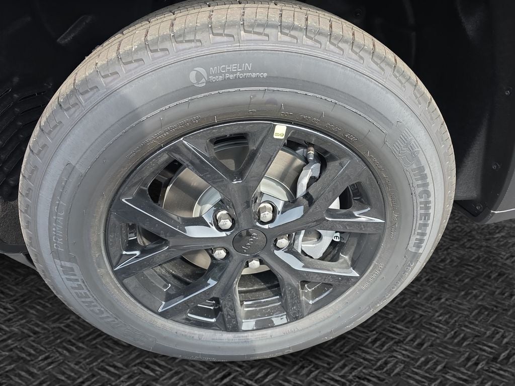 2026 Jeep Grand Cherokee Altitude