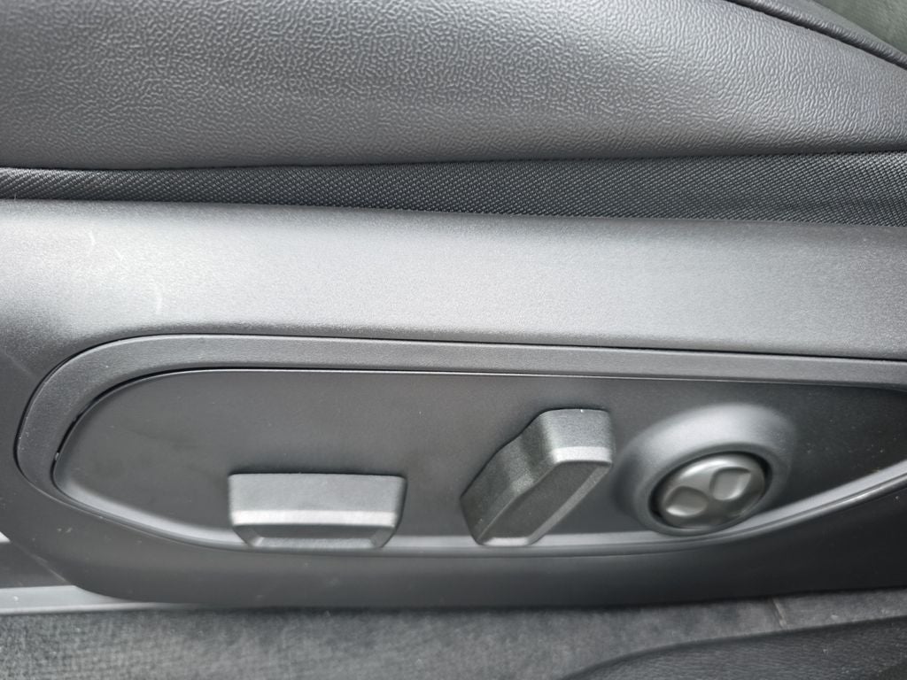 2027 Jeep Grand Cherokee Altitude