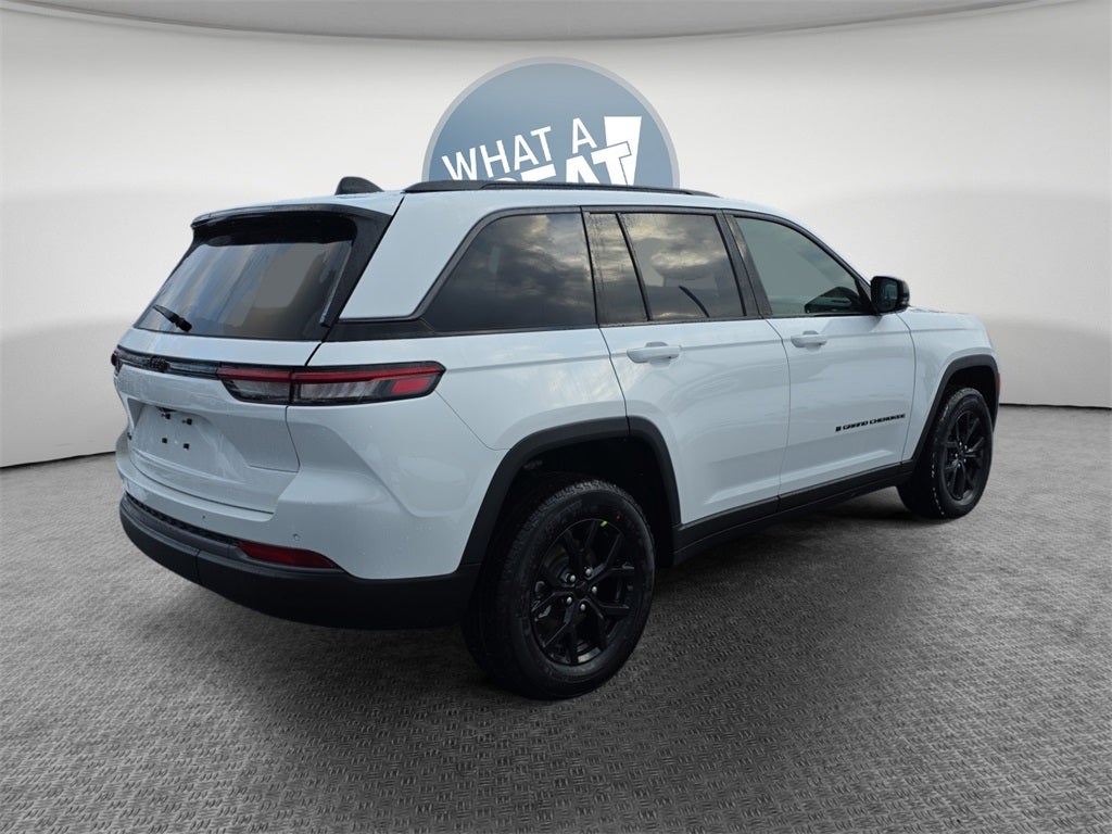 2026 Jeep Grand Cherokee Laredo