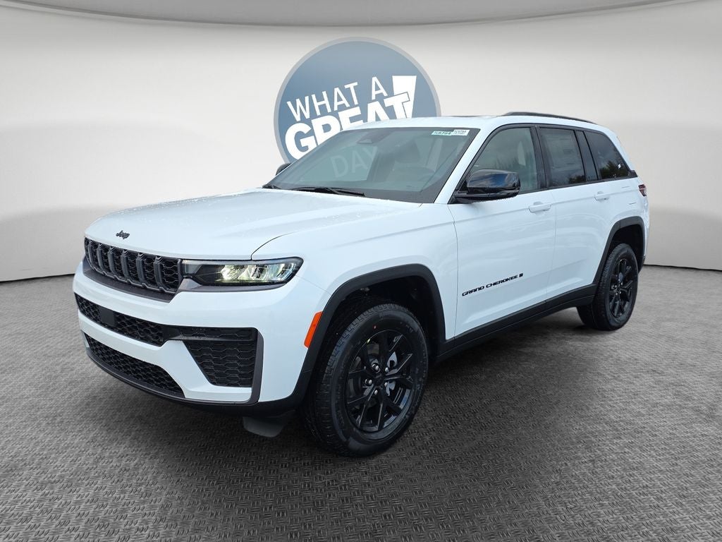 2026 Jeep Grand Cherokee Laredo