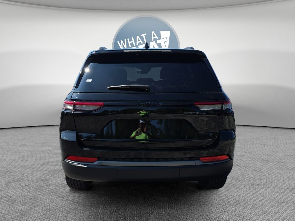 2026 Jeep Grand Cherokee Altitude