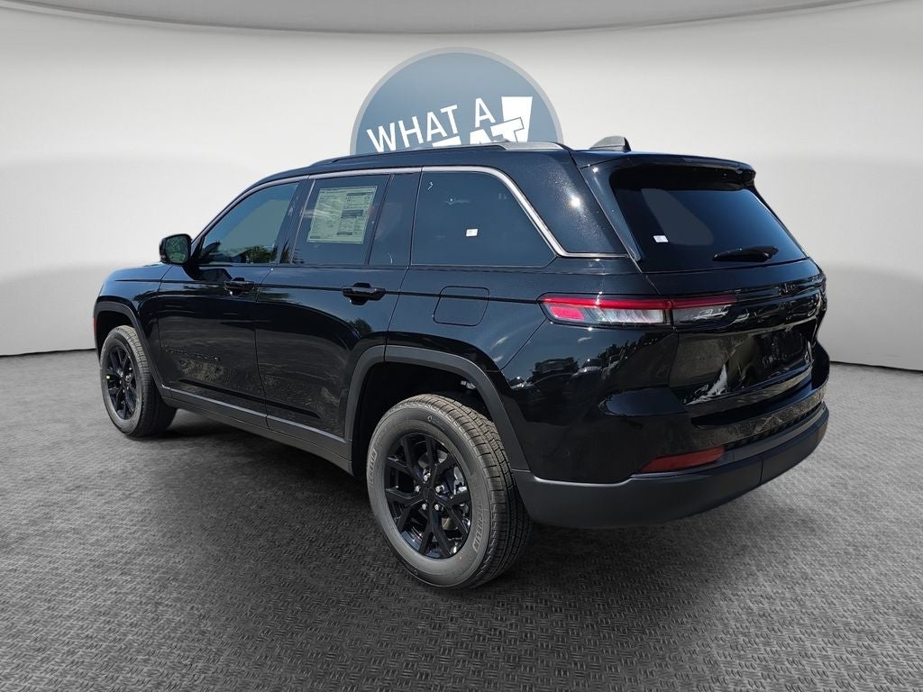 2026 Jeep Grand Cherokee Altitude