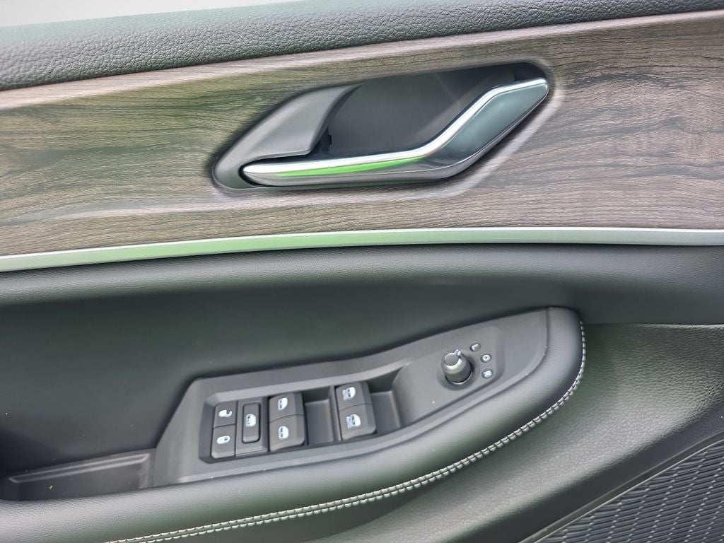 2027 Jeep Grand Cherokee Altitude