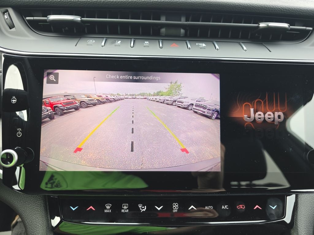 2027 Jeep Grand Cherokee Altitude