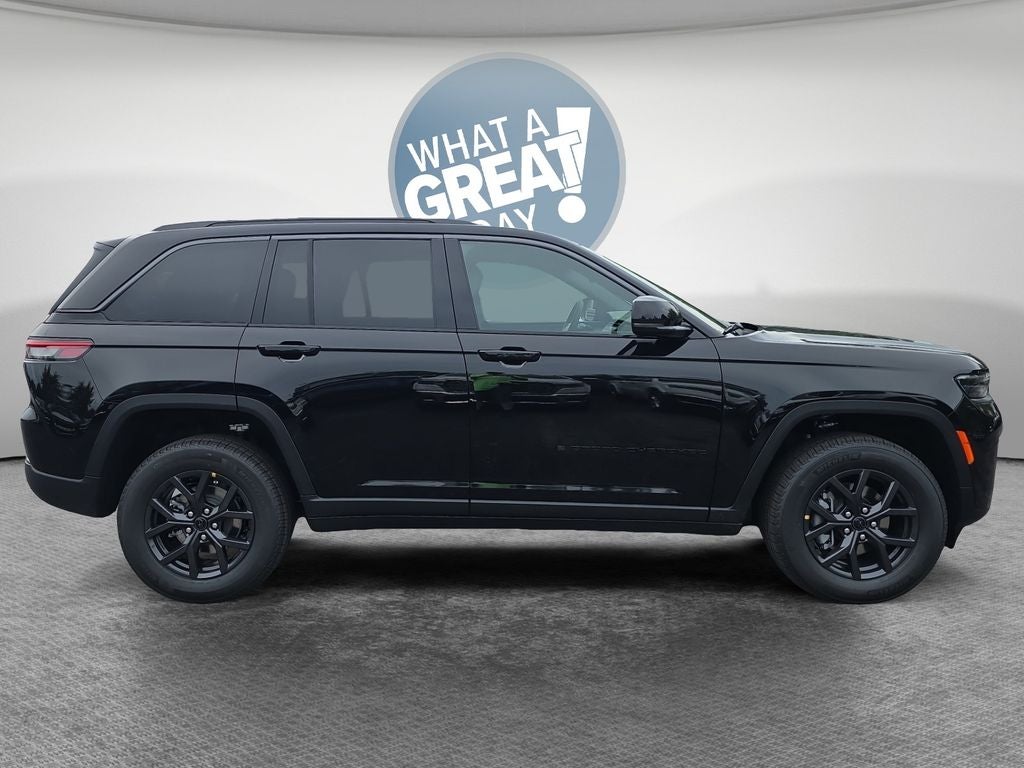 2027 Jeep Grand Cherokee Altitude