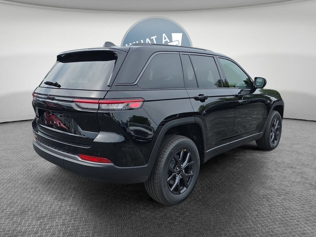 2027 Jeep Grand Cherokee Altitude