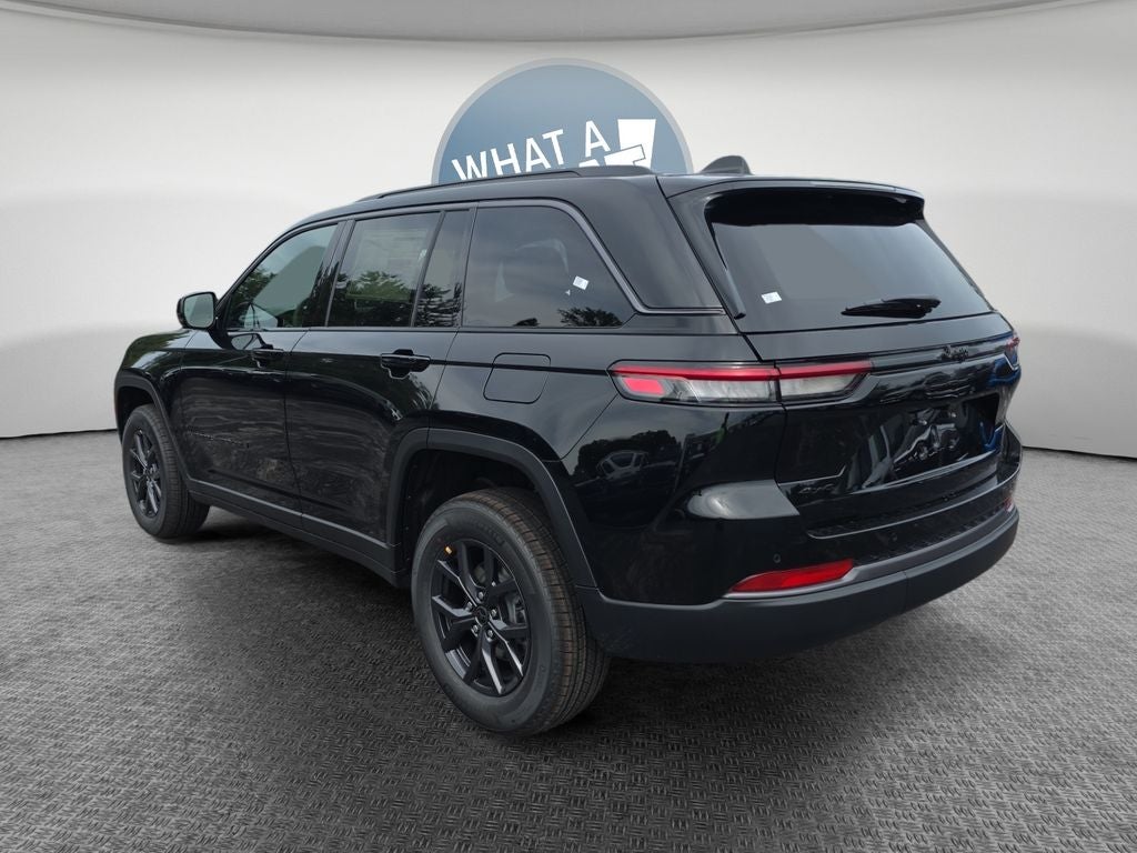 2027 Jeep Grand Cherokee Altitude