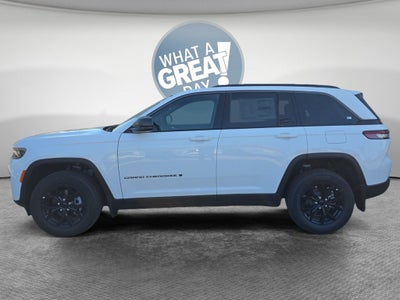 2026 Jeep Grand Cherokee Laredo