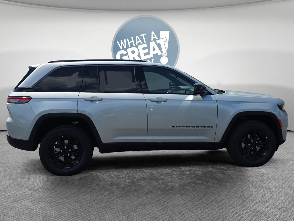 2026 Jeep Grand Cherokee Altitude