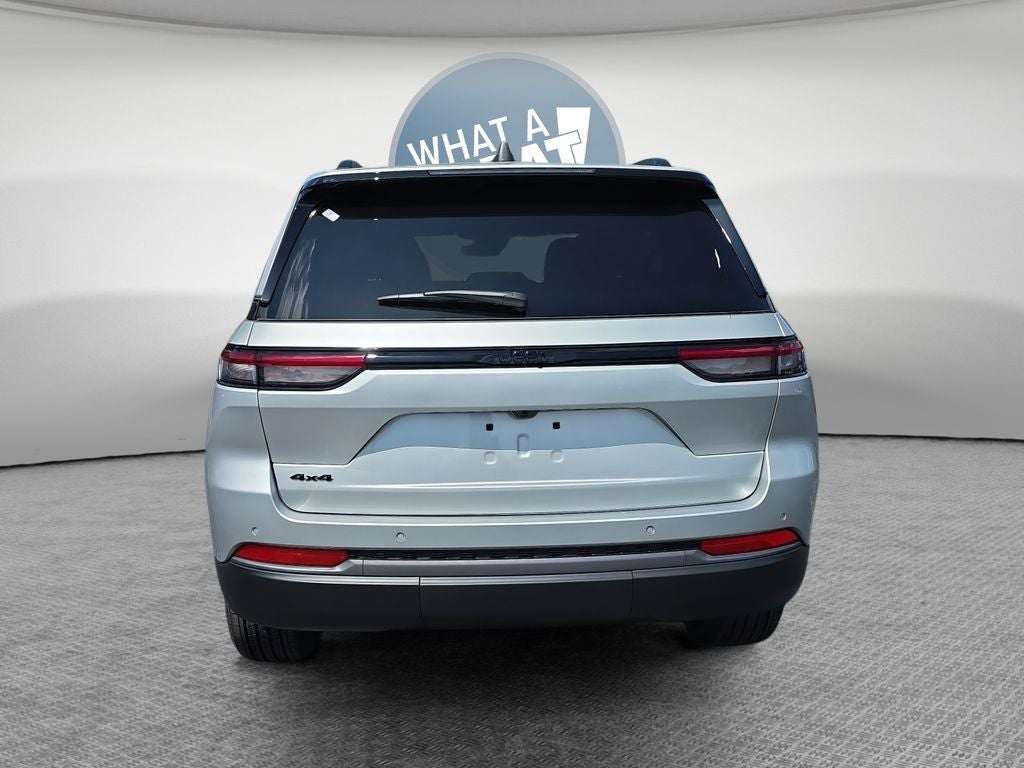 2026 Jeep Grand Cherokee Altitude
