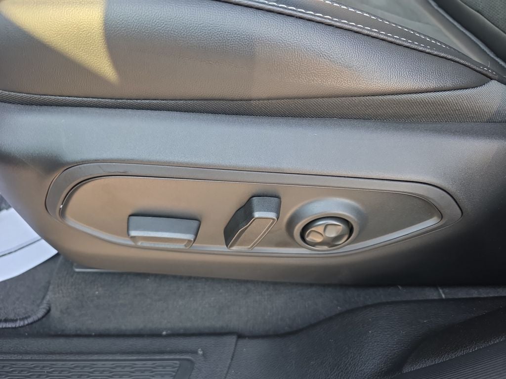 2027 Jeep Grand Cherokee Altitude