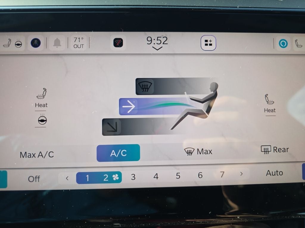 2027 Jeep Grand Cherokee Altitude
