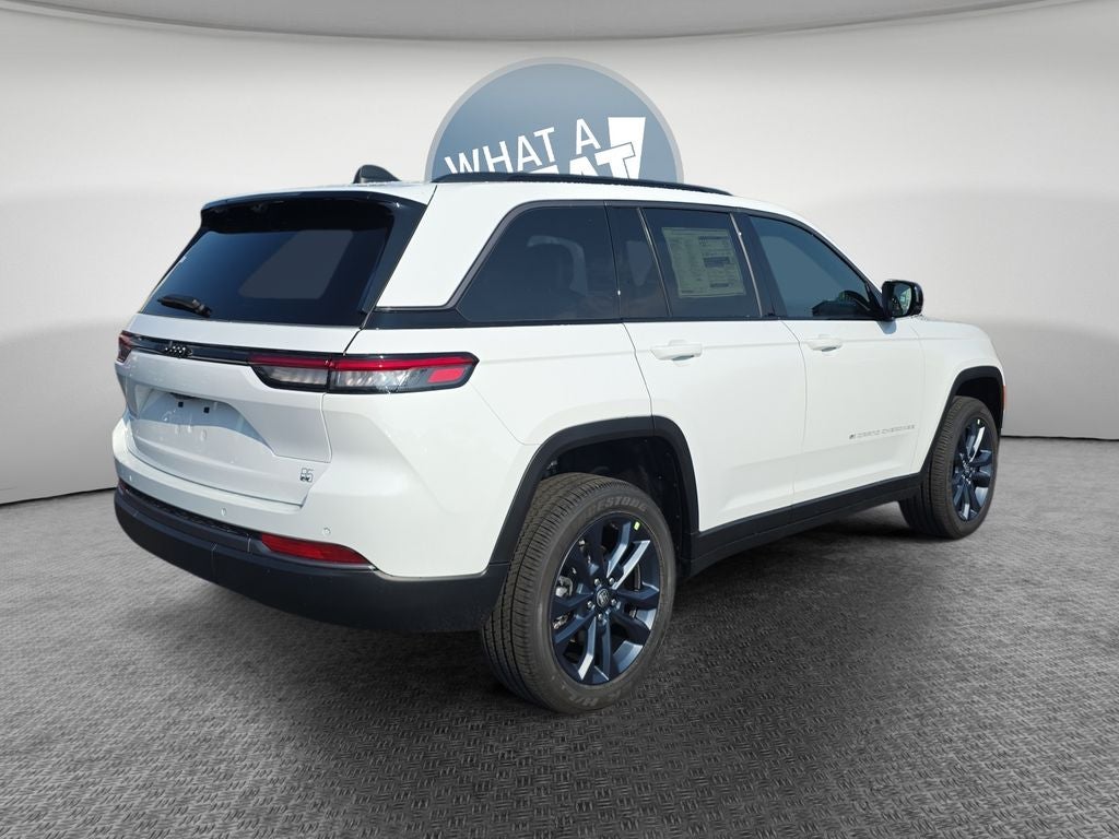 2026 Jeep Grand Cherokee Base