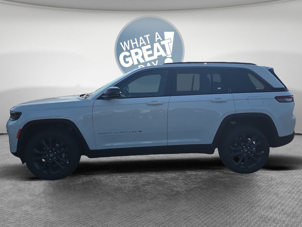 2026 Jeep Grand Cherokee Base