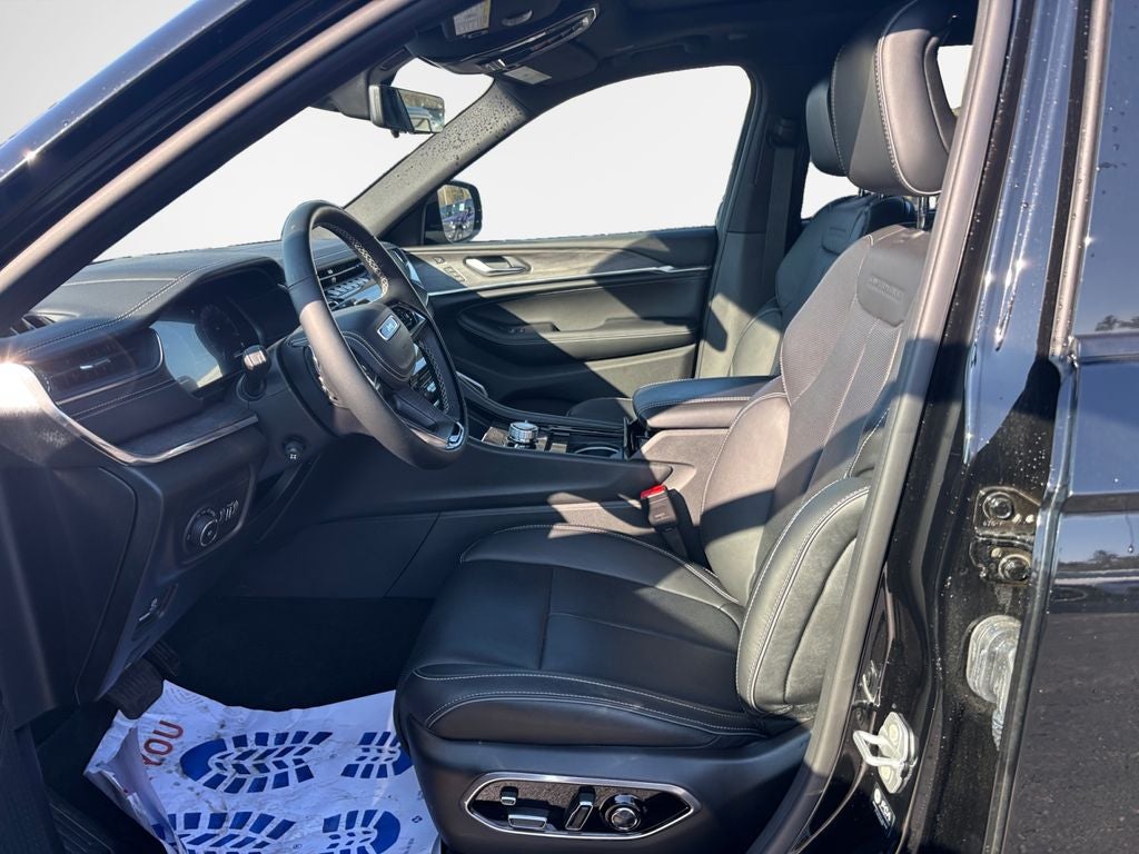 2025 Jeep Grand Cherokee Overland